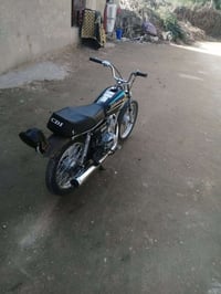 موتور • أوراق كاملة