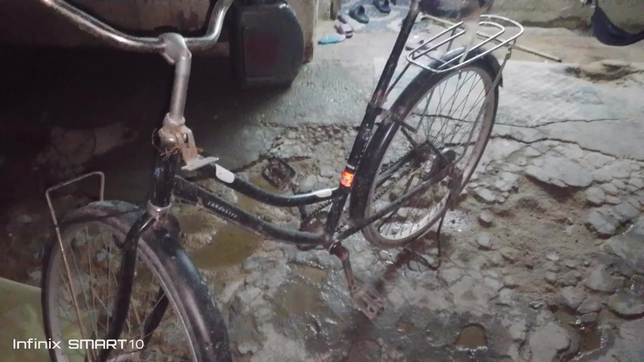 سلام عليكم شباب باسكل للبيع ب 35قفل مكاني ناصرية مركز حي بساىر  ***********
