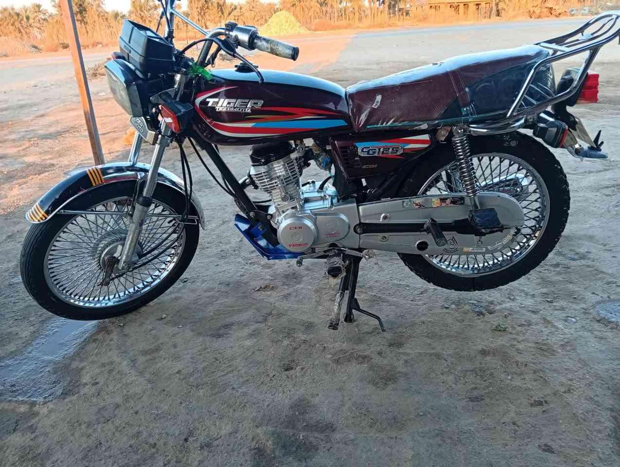 دراجه للبيع موديل 20 مكفول كفاله عامه أي نقص مابيه 
أوراق . سعر 
575
وبيه مجال قليل جدا 
***********
