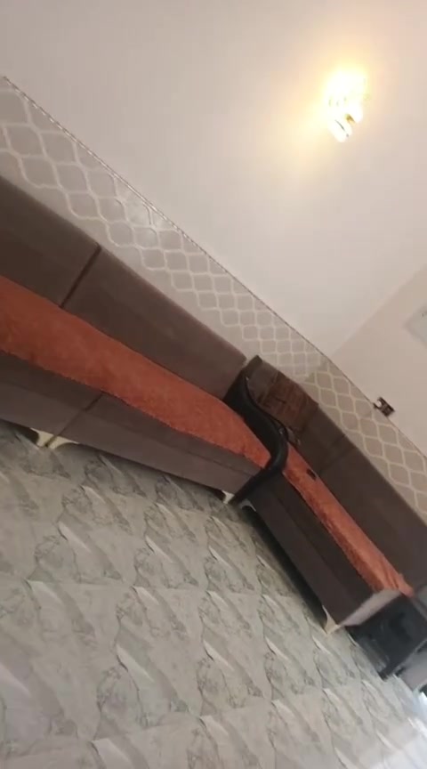 تخم للبيع سعره 100 قفل مكاني حله حي الصحه شارع الكورنيش ***********
