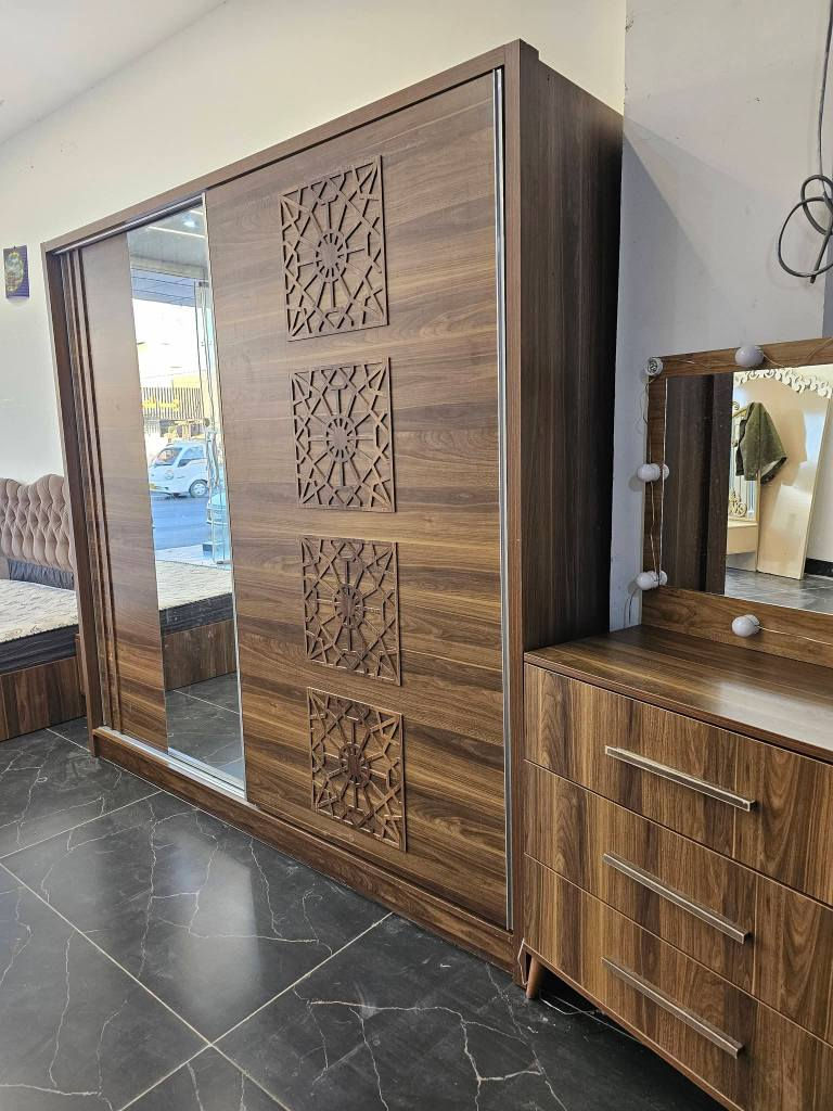 غرفه النوم تركي للبيع اخو الجديد شرط النظافه غرفه كامل حلوه 5 قطع سعرها 350الف شراي يخابر على رقم *********** مكان كركوك كركوك, العراق
