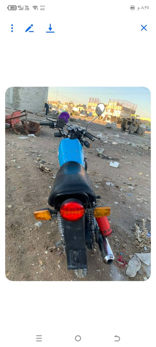 السلام عليكم
مكلف بالنشر 
دراجة تركي ٢٠٠١ للبيع 
سايز ١٠٠
الشاصي مابي اي لحيم
ويالته عدلات بريكهن كلش زين
السنوية تنتهي سنة ٢٠٢٨
اللون ازرق سمائي مذكور بالسنوية 
المكان تكريت 
‏‪***********‬‏ ضياء القيسي 
للاستفسار عن السعر وباقي التفاصيل الاتصال ع الرقم أو الماسنجر
