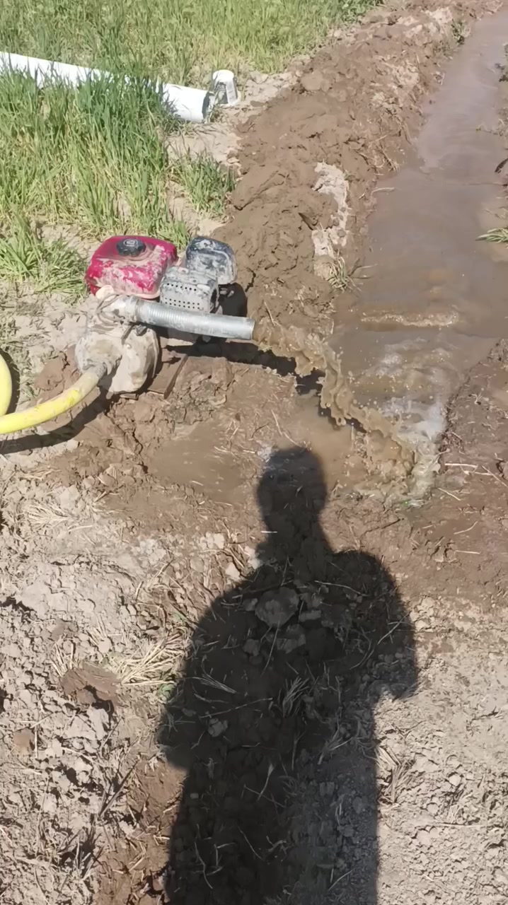 حفر الابار الرتوازية سقي الراضي الزراعية الاتصال ***********
