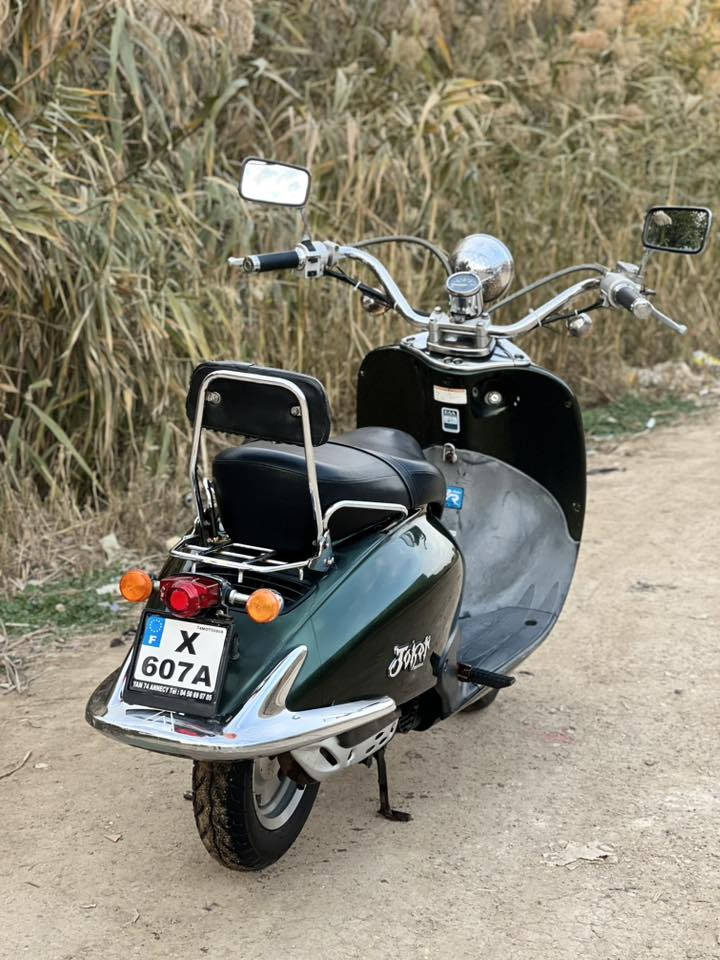 دراجه جوكر هونداي ياباني موديل 90 دراجه مكفوله من التاير لتاير فول مواصفات عداد 100 كلشي بيهه عله وضع الشركه وكلهه شغاله الاستفسار الاتصال على الرقم ‭٠٧٧٥ ٧٨٣ ٦٦٦٢‬
