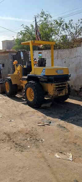 شفل كوماتسو حجم 50 مكينه وكسلات وكير مكفولات سنويه 27
مكاني بصره ***********
