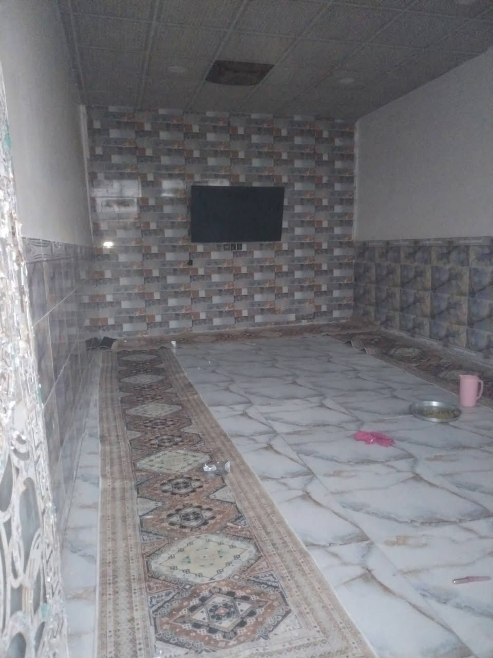 اسلام عليكم دار للبيع زراعي السنيه مساحة البيت 160 عمود 706 رقم الهاتف ***********
