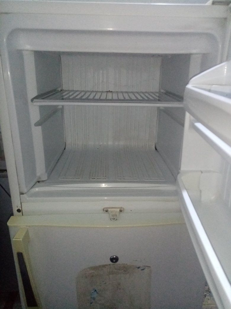 ثلاجه حجم كبير نظيفه  ماداخله تصليح تجميد وتبريد فول للبيع ب١٧٥ وبها مجال بسيط


**إذا كنت صاحب هذا الإعلان وتريد حذفه لأي سبب، رجاءا أرسل رسالة إلى الدعم الفني**