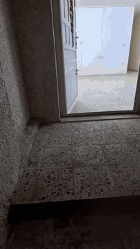 السلام عليكم
مشتمل طابق اول للايجار المساحه 135متر 
يحتوي على غرفتين وصاله ومطبخ وخدمات وسطح
مكانه الفرع المقابل مول القاهره 
للاستفسار الاتصال على الارقام التاليه
***********
         او
***********
         او
مراجعه مكتب دار القمه للعقار
الكائن في حي القاهره
داخل فرع المقابل حلويات عدنان
