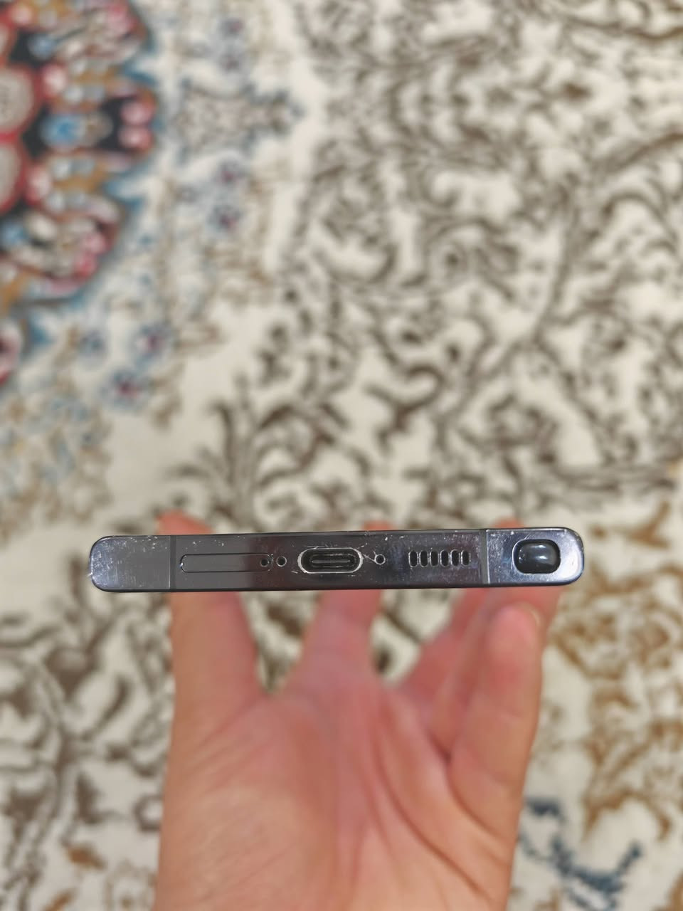 سامسون اس 23 الترا شرق اوسط بي نقطتين طالعات بالشاشة موضحات للبيع سعر 575 وبي مجال مكاني البصرة ***********
