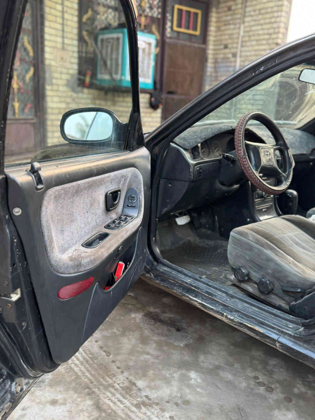 السلام عليكم سوناتا ٢رقم ديالى مشروع وطني موديل ١٩٩٣ تبريد شغال كير اوتماتيك مابيها حادث مصبوغة عام صبغ قديم حداديه جديدة كهربائيات شغاله السعر ٤٠ مكانها بغداد المعامل *********** أو ***********
