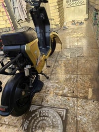 عنيدي دراجة R9للبيع يعتاجلها بطاريت شوف البطاريات منفوخات بالصورة وعند...