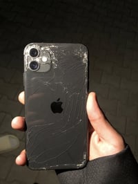 آيفون ١١ • ١٢٨ • بطارية ٧٢