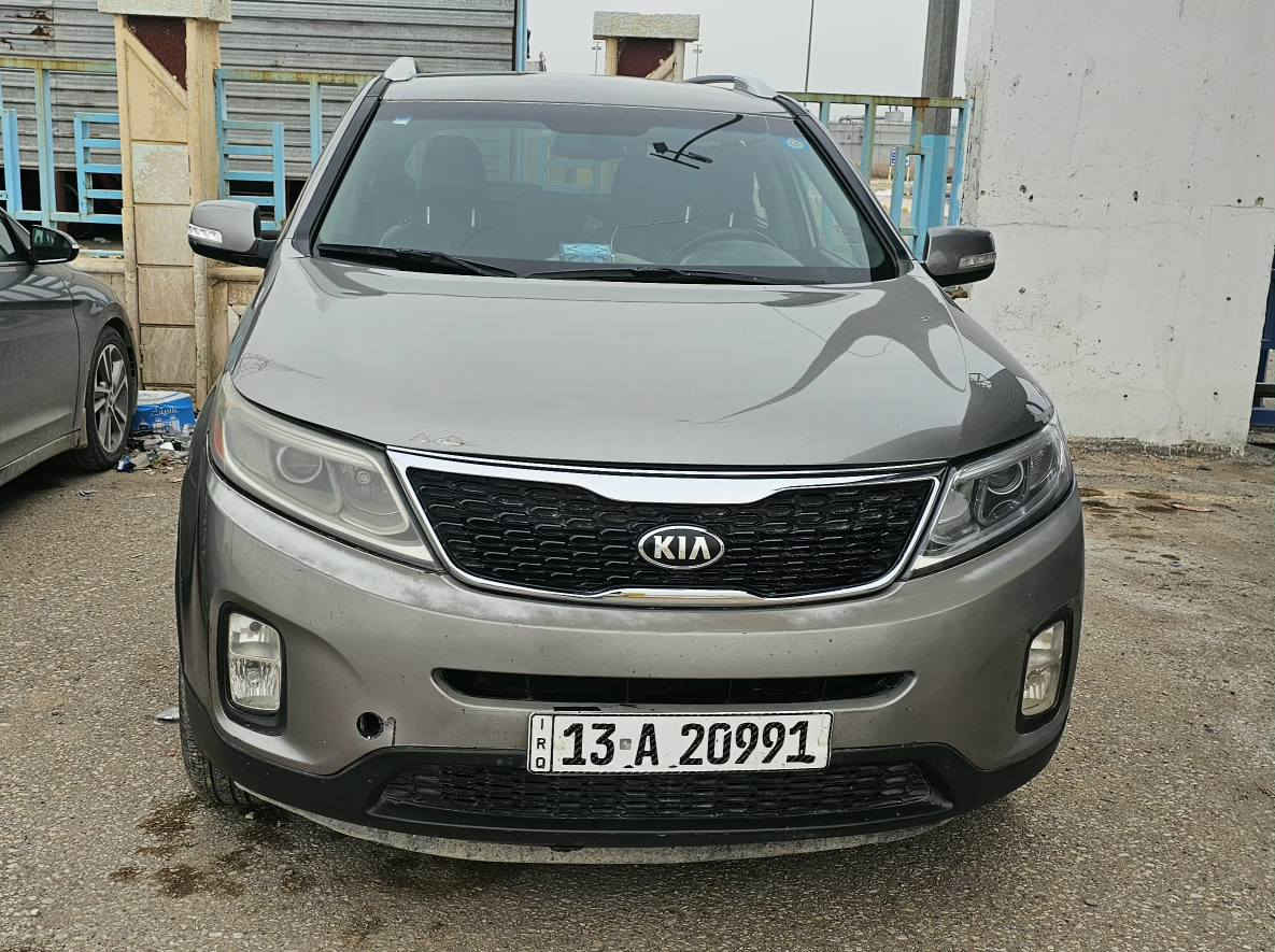 سورنتو وارد امریكي لون سلفر مويل 15 السيارة حادثها بامريكا خشم الجاملغ الايمن مصلح بسيط نفسه لكن حادثها بالعراق جاملغ ايمن مبدل ومصبوغ مواصفات شاشة وكاميرة خلفية وحساسات تحكم ستيرن كشنات تدفئة مري كهربائي دواخل جلد رقم ميسان انجليزي باسمي تحويل مباشر طخم تاير جديد للتواصل *********** عمارة, ميسان
