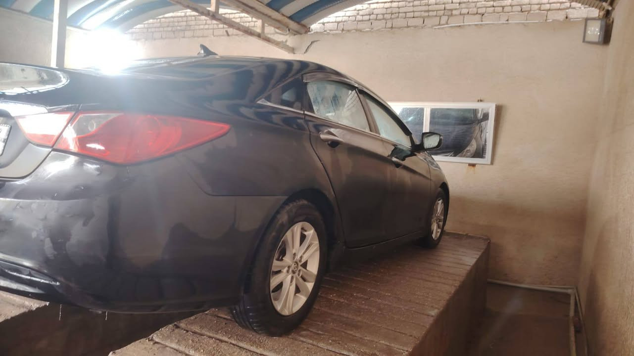 السلام عليكم
سوناتا موديل 11 مكينة وكير وحدادية وتبريد جاهزة 

البدي شوف العين تجين تشوفها بعينك بيها ظربة بالصفاح مكينة 2000 دوش 

السعر 85 وبيها مجال اي استفسار خاص او عالرقم 

***********

***********
