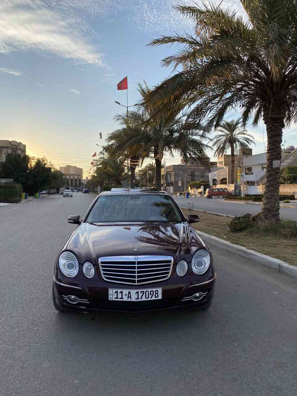 مرسيدس E350 تم عيون موديل 2007
(السعر 145وبيها مجال) للبيع فقط ⭕️
سيارة وارد امريكي مكفولة من ضربة لون ماروني   
ماشية 170 الف 
تفاصيل
1_ بصمة⁩   
2_محرك 6 سلندر  + كير مكفولات   ⁦
3_تبريد قطعتين  ⁦
4_كروز سرعة
5_مراية داخلية+جانبة عاكسة ⁦
6_تحكم ستيرن ⁦
7_ شاشة   
8_فتحة سقف  
9_مري شفط 
10_كشنات كهرباء+ خزن ذاكرة  
11_ لدات الداخلية  
12_ انارة ترحيب
13_شاشة اعطال
14_ بردة كهرباء 
15_انظمة قيادة 
16_ سستم صوت harmen kardon+ دمام خلفي 
17_لايت زنون بلادي  
18_ويل 19 AMG تو سايز  +تخم تاير جديد⁦
20_حساس مطر
21_هزة وفحص جدد
22_كشنات هيتر +تبريد 
23_تبريد ثلج   
24_حساسات امامية + خلفية
25_تبريد خلفي منفصل   
28_ستيرن كهرباء 
مكان السيارة بغداد 
للاستفسار ***********
