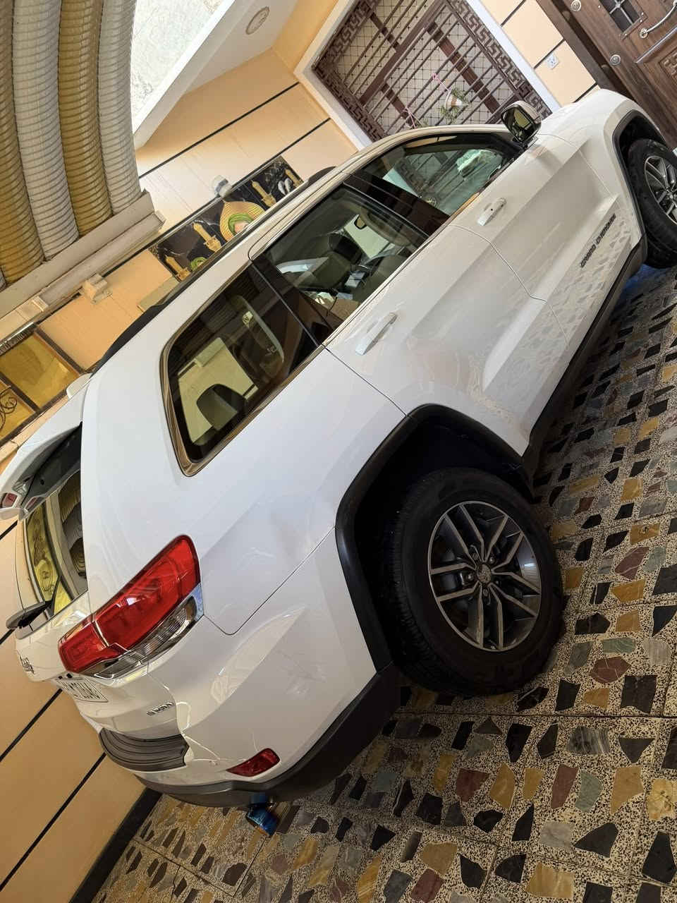 السلام عليكم جيب خليجي وكالة هارلم بسمي شخصين مكفوله من صبغ حتا دعاميات فقط بارد جاملغ امامي  ورصعه بالخلف امشر عليهم ماشي 57 عنواني بغداد  ***********
