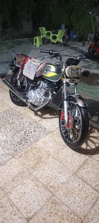 مستعجل • ٢٠٢٤ • وراق