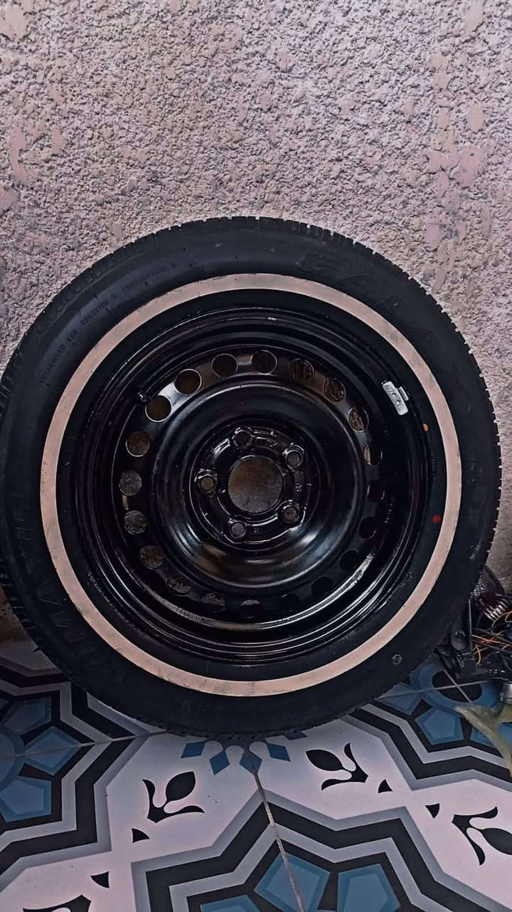 السلام عليكم شباب ويل حجم 15 مصبوغ  ابو الختم وابو 20 فتحه وتخم تاير ابو الخط لبارحه شاده وعلى الفحص ولكصب ام حساس جدد مكاني بصره سعر 300 وبيهن مجال اتصل وتدلل ***********
