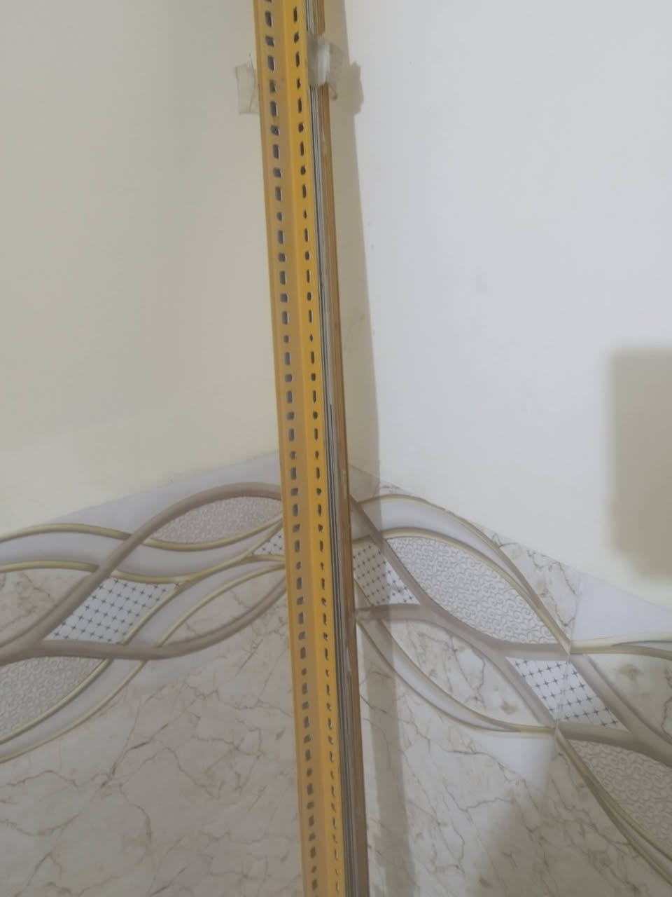 السلام عليكم عدي رفوف الله شاهد استخدم شهر وشمرتهن بل مخزن رفوف قويه مو سوكي اني مشتريهن بيدي الرفوف اصليات يتحمل الرف الواحد  60 كيلو كلش قويات مشتري الواحد ب 90 اريد ابيعهن الواحد ب 50 قفل مكاني كربلاء رحمه ع والديكم لي مايعرف اسعارهن لا يكسر بيهن محتاج واريد ابيعهن
الارتفاع مترتين 
عرض الرف 40 
طول الرف 90
العدد 4 مرفوف 
الصوره الثانيه

الارتفاع  2 متر 
العرض 30 
الطول 90
العدد 2 رفوف
يعني مجموع لكل الرفوف 6 رفوف 

سعر الرف 50 الف مكاني كربلاء


**إذا كنت صاحب هذا الإعلان وتريد حذفه لأي سبب، رجاءا أرسل رسالة إلى الدعم الفني**