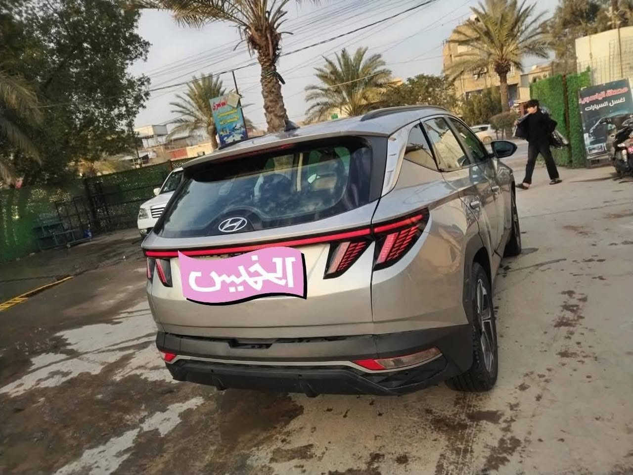 سلام عليكم توسان مديل 2022السياره جاهزه الاخير السياره فول الخيرحادثه جاملغ وبنيد والسياره نصبغت حزام  السياره حلوه وشوفت عينكم السعر 155 صور الحادث بل منشور
***********   وتساب 
***********
العنوان بغداد الشعله
