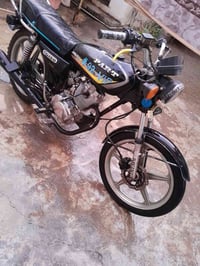 ٢٢٥ بي • محرك ٢٠٠ • منفيس