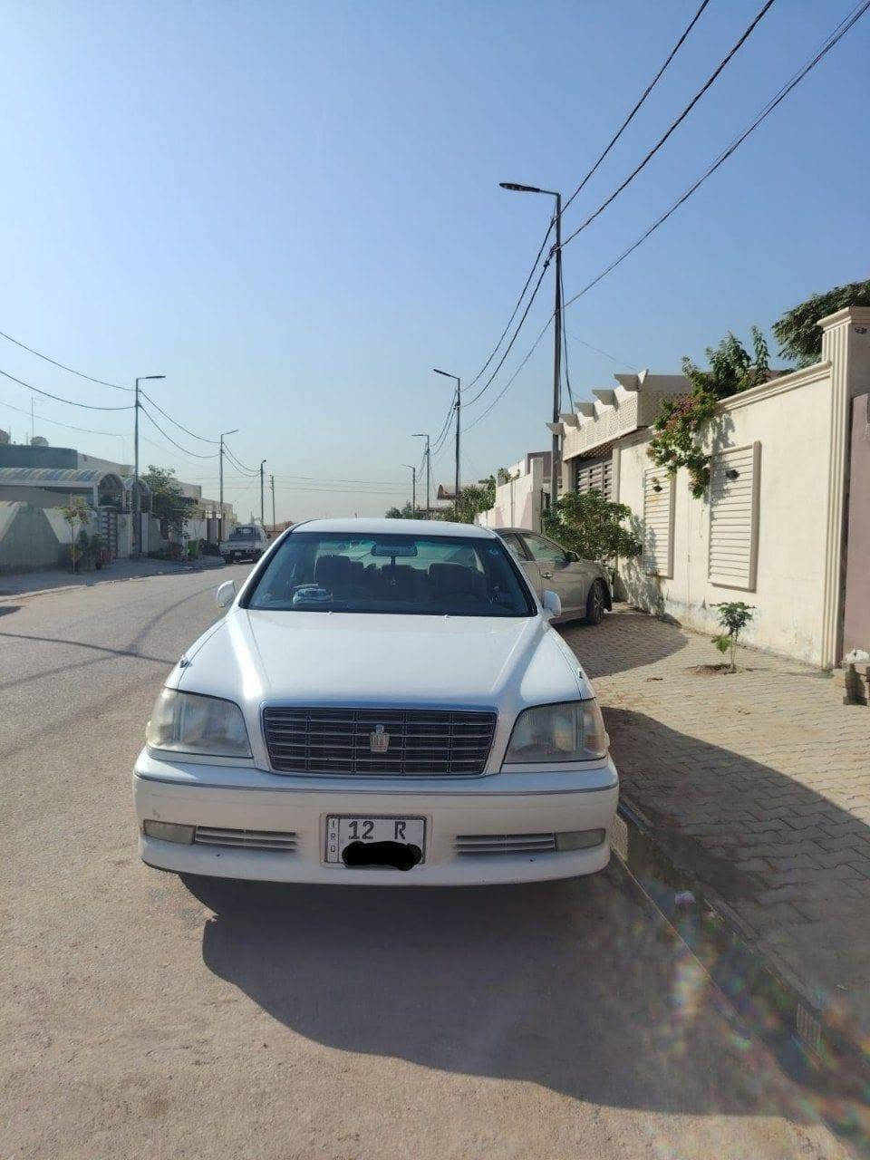 ملكة 2000 اصل للبيع دخول جديد
تسجيل جديد شرط قرار 48
شرط مسقطين رقم الها
السيارة جديدة وجاهزة من جميع النواحي
السعر 120 $
رقم انكليزي ب اسمي شرط مداور جميع المحافظات 
العنوان النجف / المناذرة / رقم الهاتف
***********

