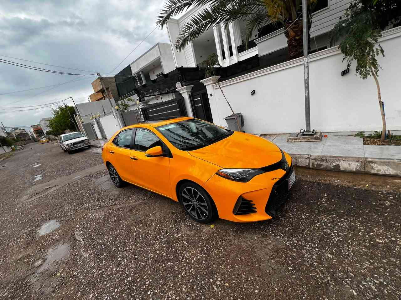 البيع سياره كورلاً 18 se فول بدون اربك 3 قطع بدون شواصي وبدون دواخل 148$ بي مجال ***********
