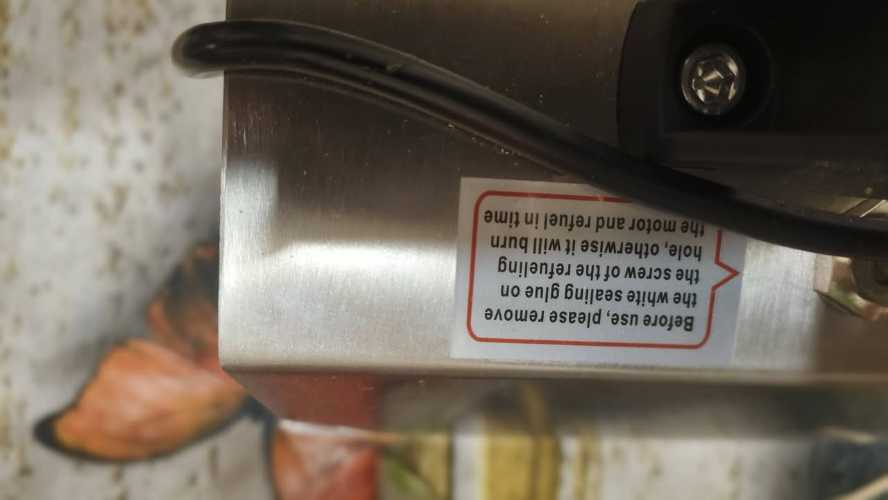 السلام عليكم تصفية محل مكينة ثرم لحوم صناعيه ١٢ انج من شركة امبليوم استخدام واحد فقط بعدها بالكارتون وجميع ادواتها الاحتياطيه
مع كرت الضمان تصليح لمدة سنه كامله مجاناً سعرها بالسوگ ب ٢٠٠ رايدها ب ١٨٠ الف بيع مستعجل متوفر خاص وهنا(‏‪***********‬‏)
