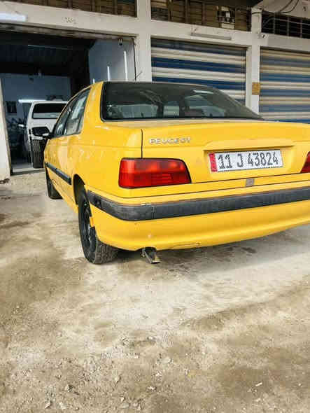 السلام عليكم للبيع بيجو بارص 2015بنيد مبدل فقط بلادي الباقي كله مكفول من ضربه وصبغ رقم بغداد دولي تخم تاير جديد تبريد شغال حداديه جديده سياره ماناقصهة شي السعر 55وبيهة مجال قليل مكان واسط قضاء الصويره ***********
