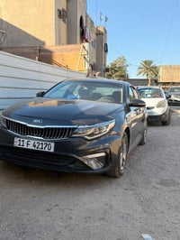 كيا أوبتما 2019 مكينه 2400gdi لايتات led  شاشه كبيره  رادار امامي  راد...