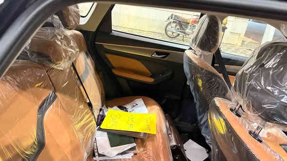 هافال جوليان 2025 جديدة زيرو صفر كيلومتر ضمان نهج العراق  10 سنوات صيانة كاملة مضمون حتى الحدادية لون اسود لدات نهاري
نظام ترحيب
بصمة
زنون
بانوراما 
شاشة حجم كبير 
كار بلي و اندرويد 
رادار 360
بريك ذاتي امامي و خلفي
رادار تحديد مسار
نظام parking تلقائي 
بصمة ابواب
عداد دجتل
مقاعد جلد
شحن لاسلكي للهواتف 
تاير حجم 18
سيارة مرقمة بغداد وجاهزة الرقم بعدها فحص مؤقت تستلم ارقام كاملة مني 
(السعر 28 مليون )) و بيها مجال بسيط 

صفر كيلو متر

للتواصل *********** بغداد
