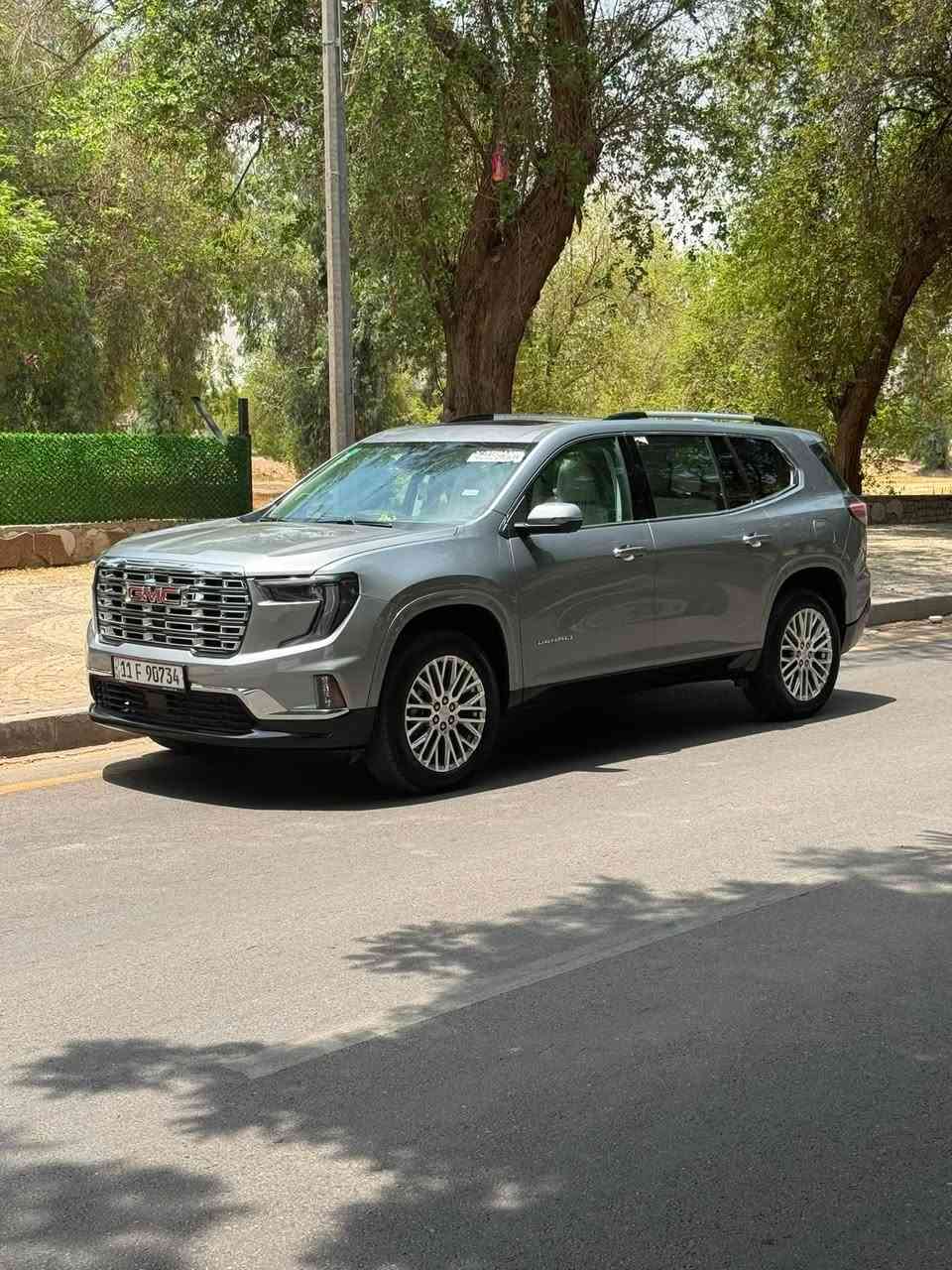 جمسي اكاديا دنيلي موديل 24 شكل الجديد يعني 25 السياره ماشي هسه صارت 7700 ميل يعني ما ماشية هواي ومواصفات الدينالي معروفه:
دخول ذكي (بصمه) 
تحكم ستيرن تدفئه وتبريد 
تحكم الكشنات كهرباء وخزن ميموري وتدفئه وتبريد للكشنات الاماميه والخلفيه 
3 قطع تبريد 
فتحة سقف بانورامي 
الصندوق كهربائي 
4 وضعيات قياده 
المرايا الجانبيه كهرباء 
رادارات 360 درجه مع مانع تصادم وتحديد مسار 
وكامرات 360 درجه 
شاشة كبيرة الحجم 
اللايتات الاماميه والخلفية لد مع كشافات ضباب ايضاً 
ويل حجم 20 
الدواخل كريمي مع جوزي 
منافذ شحن 3 قطع مع شحن لاسلكي 
المحرك 4 سلندر 2500 تيربو 328 حصان 
حادثها بنيد ودعاميه وبيها PDR شبرين بحافة الصندوگ وحادثها ما واصل راديتر كلش حلو 
وسعرها 365 ورقة وبيها مجال للشراي 
سيارة كلش حلوة ماشالله وجاهزة وبالواقع احلى بعد
*********** فقط واتساب 
*********** اتصال 

……. للبيع او المراوس بأقل …….
￼
