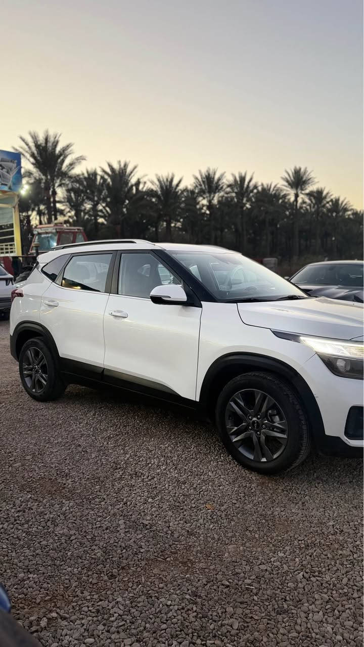 السلام عليكم 
بيع او مرواس
كيا سلتوز 2023 امريكي
مكينة 2000 دوش 
رقم بغداد دولي 
بدون صبغ حادث خفيف  بارد بالبنيد فقط 
مواصفات كاملة بدون فتحه 
بصمه شاشه كبيره وحساسات واشاير بالمري ولدات وكل المواصفات بيها 
ماشية 45 الف 
السونار وصور الحادث بالمنشور 
السعر 160 وبيها مجال 
العنوان بعقوبة 
للاستفسار *********** بعقوبة, ديالى
