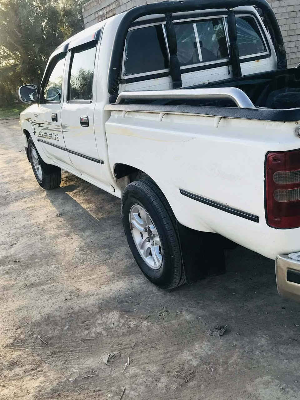 دير 2011 رقم نجف الماني سنويه مجدده 2027 مكفوله من الضربه والتبديل بيه صبغات برباع البيبان فقط
كهربائيات كله شغاله محرك كير جاهزات 
تخم تاير جديد  حداديه نضيفه
((تبريد  بس غاز 
السياره نضيفه بمعنى الكلمه 
مالت جناي برغي ماعايزه 
(( السعر 55 وبيه مجال ))
المكان الدوانيه الحمزه الشرقي 
الاستفسار 
***********// ***********
