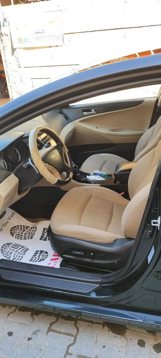 سوناته استيراد الشركة القاصد موديل 2015 مكفوله من الصبغ والتبديل والكص والصبغ ماعده دعاميه المواصفات مري شفط وشاره كير شفتات تبريد قطعتين تحكمات تبريد محرك وكير وصدر كفاله تخم إطارات ماليزي جديد سنويه وهزه جديده ارقام دوليه بسمي العنوان بغداد مدينة الصدر الشركه قطاع 78 السعر١١٨  هاتف ***********
