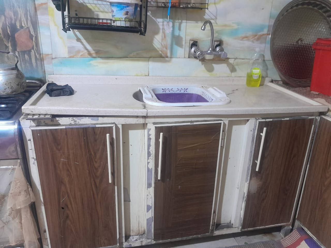 كاونتر البيع بس يرادله ترتيب السنك  تعبان ومفطورة المرمره سعره300وبيه مجال


**إذا كنت صاحب هذا الإعلان وتريد حذفه لأي سبب، رجاءا أرسل رسالة إلى الدعم الفني**