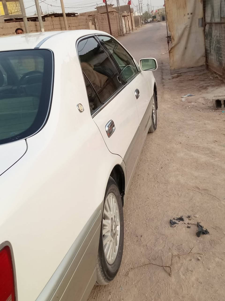 السلام عليكم...
جنون ادوات (حاويه بدون كص)   
2003 كرستال اصل. ثلث دكم  سياره جديده واحلى من الصورة 
تبريد ثلج  تخم تاير جديد  ديفور الكبير 
السعر ٦٥ وبيها  
***********    مكانها البصره
