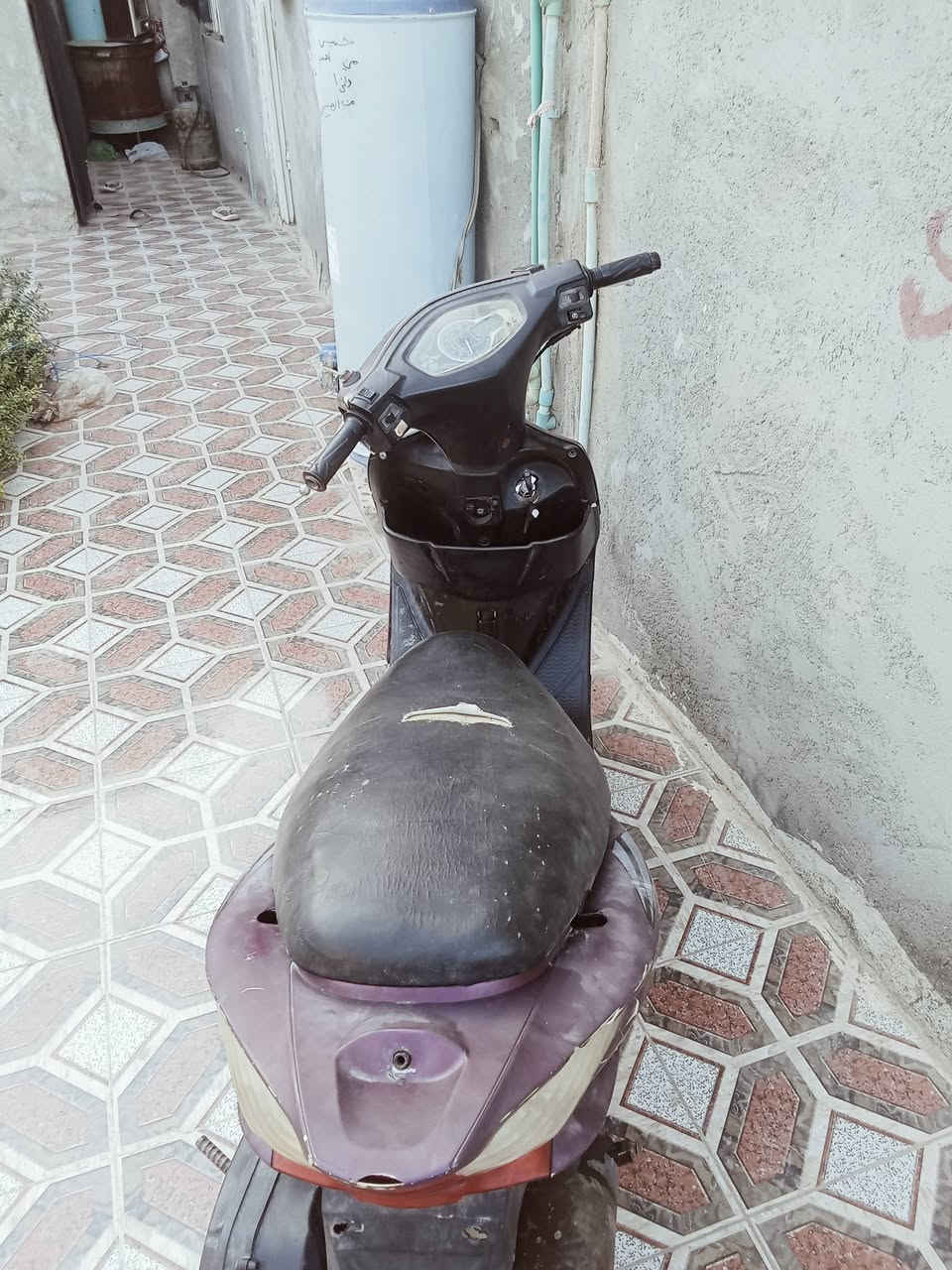 سلام عليكم دراجه درس للبيع  بس سلف عطلان لسعر 275 وبيه مجال ***********

