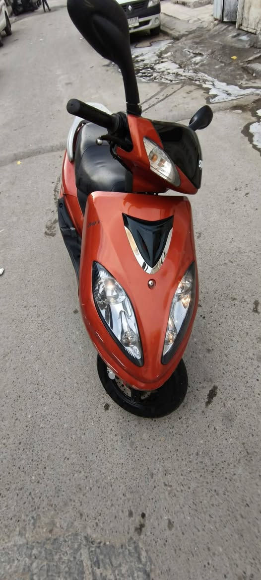 سيام كوري حديث 2020. دراجة جديدة مكفولة من محرك وكهربائيات وكلشي جاهزه.كلشي شغال  مكانها بغداد الشعب..سعرها  325  وبيه مجال.***********
