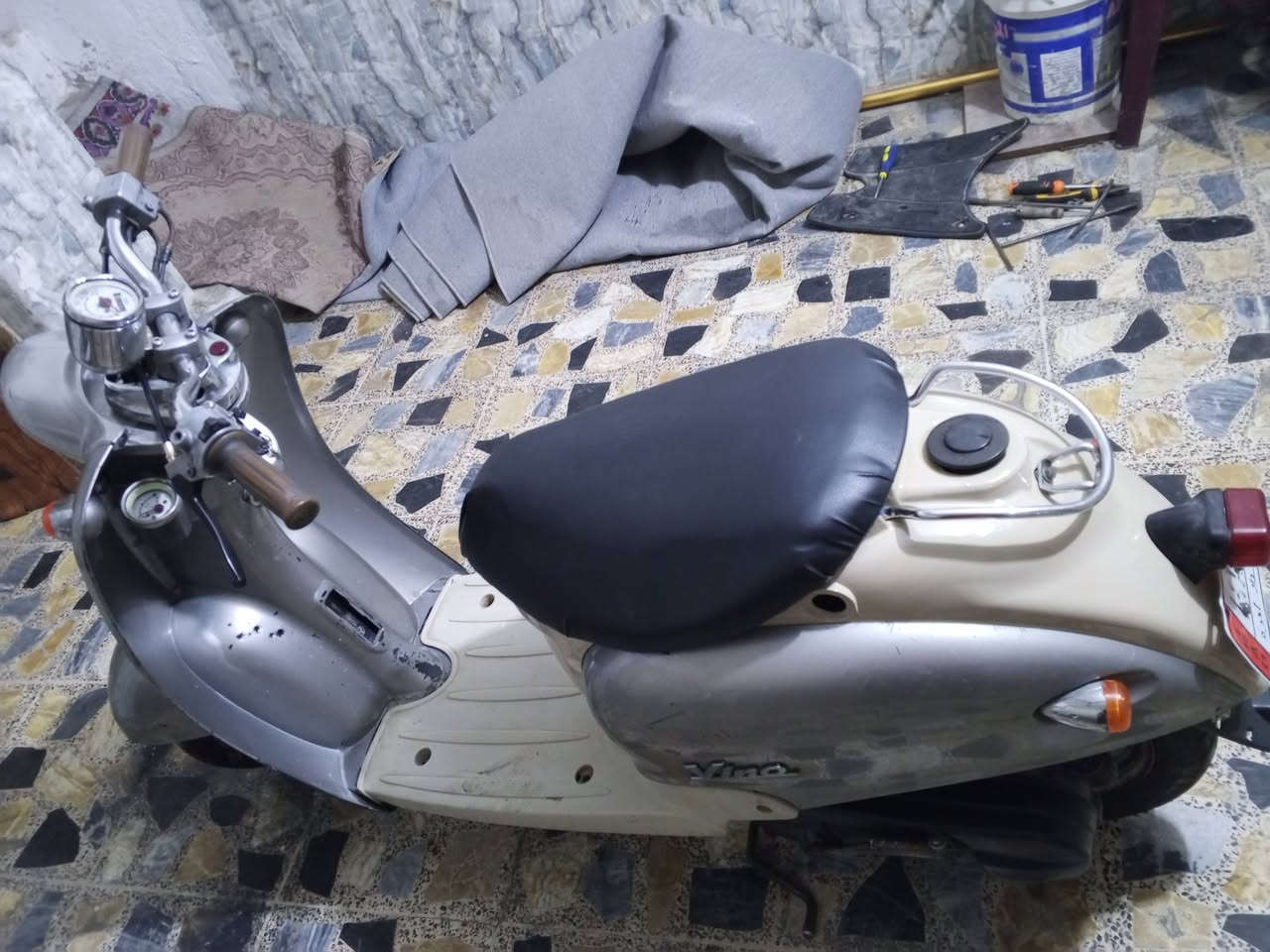 دراجه اكلاسك حلوه اتخبل كامله سعر 300مكاني مدينه الصدر رقمي ***********
