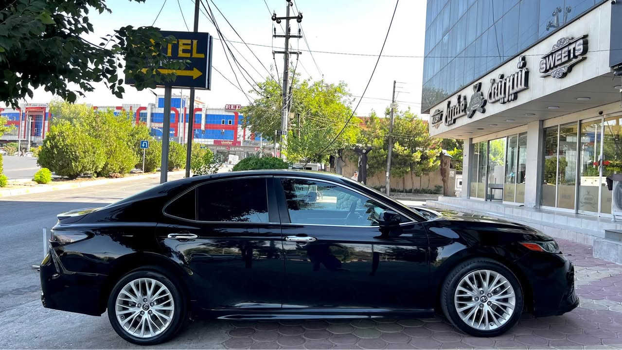 Toyota Camry 2018 SE 158$    ***********
کامری ٢٠١٨ مواسەفات ئەمەریکی ڕەشی قەتران
١ پارچەی بۆیاخە 
 کامل جوانکاری بۆ کراوە ١١٢ هەزار ڕۆیشتووە 
سەنەوی تا ٢٠٢٩ تازەیە تەحویل و غەرامە بەشەرت 
گێڕ و مەکینەی نەکراوەتەوە بێ عەیبە ڕادار و خەتی جادەی بەشەرت سەیارەی مەعرەز نیە 
سلێمانی ناوشار 
نرخ: ١٥٨$ و معامەلەیەکی کەم 
*********** السليمانية, العراق
