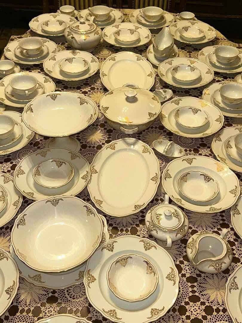 مساء الخير عالجميع
طقم سفرة تشيكي
غير مستخدم
96 قطعة
12 صحن فايش كبير
12 صحن سكب
12 زبدية
12 شاي 12 طبق
12 قهوة 12 طبق
1 طنجرة
1 جاط مدور
2 زوارق
1 زبدية كبيرة
1 مضيفة
2 ممالح
1 ابريق كبير
1 ابريق صغير
1 سكرية
المهتم يتواصل خاص


**إذا كنت صاحب هذا الإعلان وتريد حذفه لأي سبب، رجاءا أرسل رسالة إلى الدعم الفني**