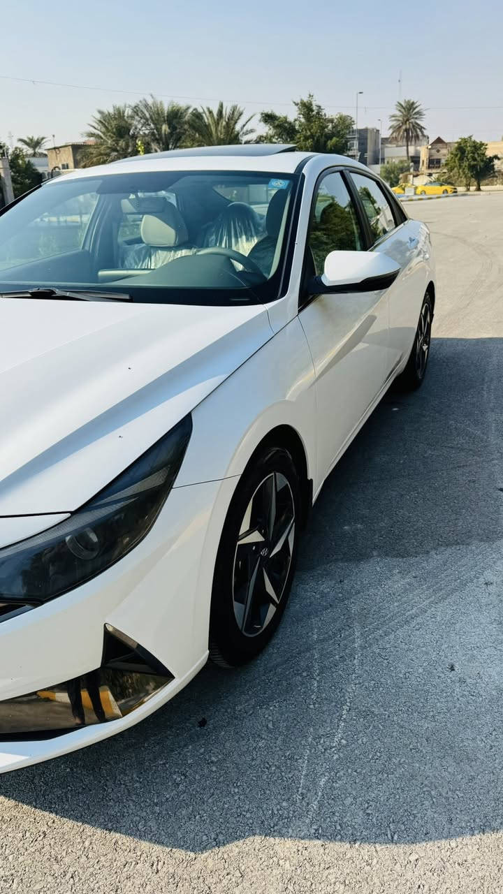 السلام عليكم 
النترا خليجي مكينه 2000 فول مواصفات
بغداد بئسمي لوحه جديده ماشيه74 الف
مكفوله من الصبغ ولبارد عده شخط موجود بلصوره
العنوان بغداد رقم الهاتف ‭0773 594 9564‬
غير متواجد على الفيس السعر 185$
