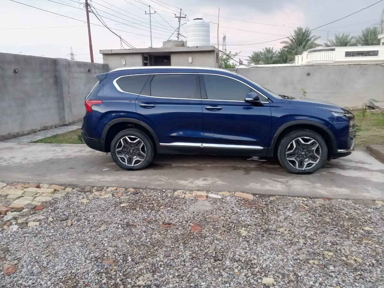 سنتافي هايبرد  موديل ٢٠٢٣
البيع
 السيارة فول واحد على واحد 
الحادث واضح في الصورة 
صبغ بنيد و قبق جنطه  موضحه في الصور
ماشيه 35
العنوان بغداد المعامل 
السعر 189 الف
السيارة رقم بغداد بسمي 
للتواصل على 
الرقم 
***********
