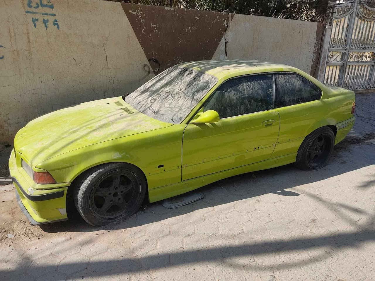 اعادة النشر بسبب الوعود الكاذبة
تك باب 
للبيع تم تنزيل السعر 45 ورقه قفل قفل 
رقم بغداد  السياره تاركها من زمان كلش وفاتح غرفتها لكن موجوده  بداخلها ما اعرف اذا صار بيها نقص لولع لكن كشنات وهالسوالف كلها موجوده  ونضيفه 

ابيع هالموجود 
حوض السبير  مكصوص لان ردت اسويها مال دراگ وبطلت بسبب ضرف واحتاجيت فلوس 
رقم بغداد 
مكينه 25 تك ومال حاويه يعني جديده 

التفيده  خل يتصل 
مو يراسل ويكلي دزلي صورها  تره روحي لعبانه 😂

***********

المكان نجف
