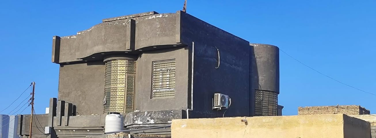 اللهم صل على محمد وآل محمد
اعلان رقم ٢٦٨
بيت للبيع طابو صرف الصوب الكبير حي الكاظم
مساحه ١٦٠ متر
طابقين ديلوكس
مطلوب إسكان ٣٨ مليون
٣ غرف  استقبال مطبخ صحيات داخليه وخارجيه
يفتح ع حديقه
بباقي التفاصيل بالصور
لاستفسار أكثر الاتصال على الرقم *********** او مراجعه مكتب عقارات الخضر شارع الجياشي مقابيل مجمع الريشاوي
نستقبل جميع عروضكم العقاريه بيع وشراء
@الجميع
