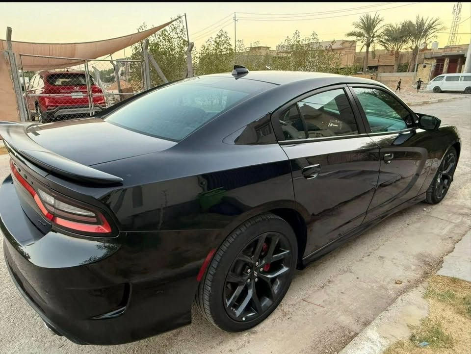 السلام عليكم للبيع جارجر 2023 GT
النداء الاخير )اسود رقم بغداد باسمي شرط التحويل

سته سلندر  3.6نص مواصفات  

1بصمه 

2 شاشه جبيره

3  كشن مخمل بلادي حضن

4 ثلاث انضمه قياده عادي + سبورت + سايبر تراك 

5 گير ومحرك كفاله السياره نضيفه كلشش 

حادثها بنيد مبدل + جاملغ صبغ + جاملغ ثاني بارد بسيط وبيها مقدمه الشاصي تعديل بدون كص ولا لحيم معوج ومعدل شغل درجه اولى  

6 السيارة ماشية 60 

السعر 195 ورقة وبيها مجال (بيع مستعجل)

عنوانها : بغداد- المحموديه 

*********** اي استفسار راسلني على الواتساب او اتصل
