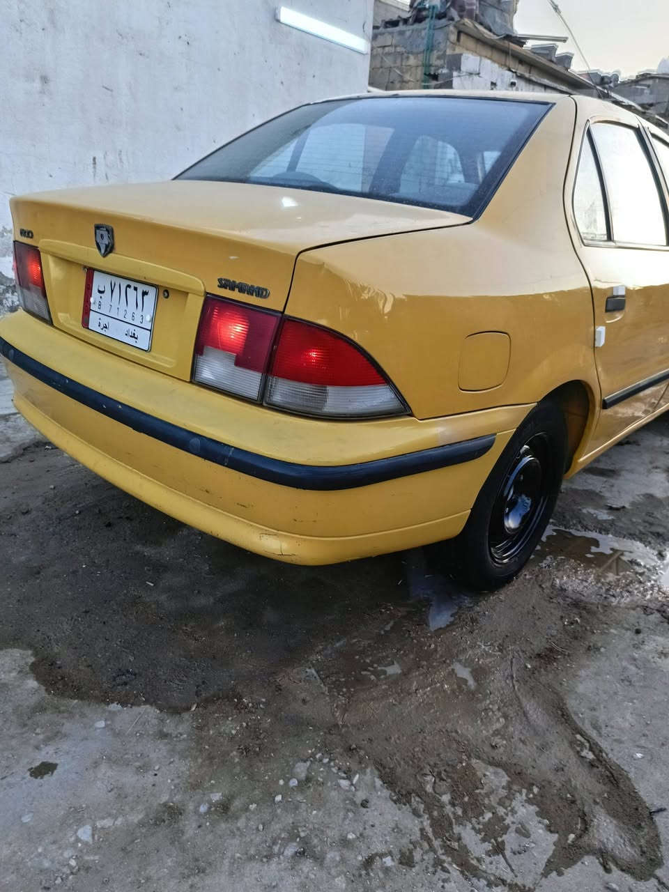 السلام عليكم سمند موديل 12 مكينة كير خير من الله بيها جاملغ امامي صبغ هيئة مصفرة سنوية ل 27 السعر 40 العنوان بغداد الرقم ***********
