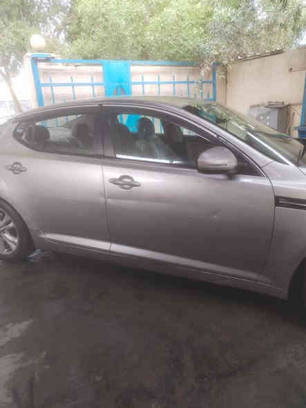 اوبتما خليجي 2013 مكينه الفين دوش سياره جديده صدر امامي خلفي دبلات اماميه خلفيه كله جديده سياره مابيه قطرة صبغ فقط باب السايق مبدله وبارد بالباب عكس سايق مثل ما موضح بالصوره وبيه تكحيلات صغيره معروضه ب124 وبيه مجال قليل باقي تفاصيل ع رقم ***********
