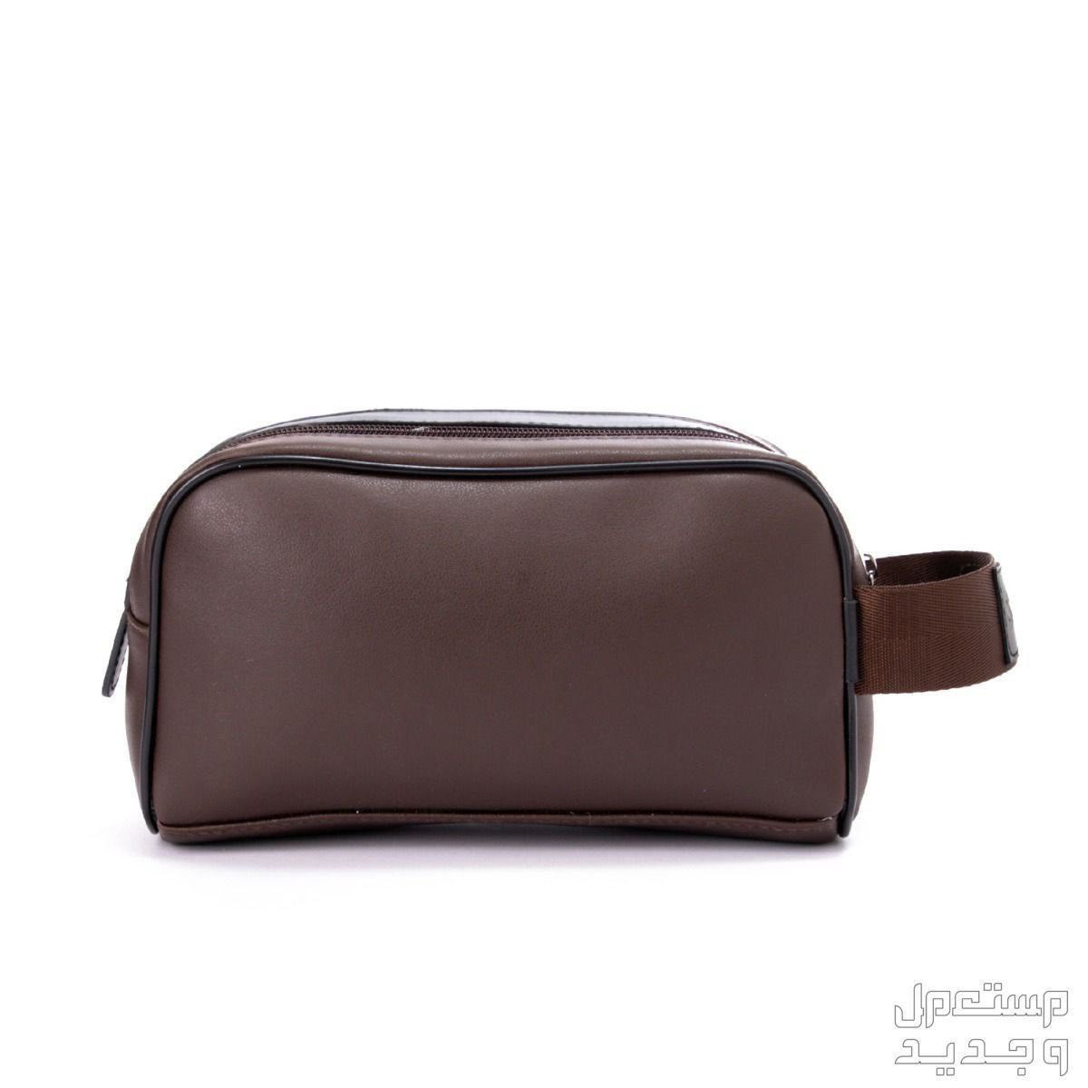 حقيبة يد رجالي نسائي أنيقة من ريترو بو 💼💼

تصميم عملي عالي الجودة ماستر كوالتي عالي جدآآ #الأصلية 💯

الخيار المثالي لحمل أغراضك اليومية بكل أناقة!
مصنوعة من خامة جلدية عالية الجودة، مقاومة للتلف💯
مثالية للسفر، المكتب، أو الاستخدام اليومي 💋

متوفرة ب 3 الوان #الأصلية 💯 
أسود   🖤
قهوائي🤎
نيلي   💙

السعر ١٠الاف 
🚘 يوجد خدمة توصيل لجميع محافظات العراق ٤ الاف


**إذا كنت صاحب هذا الإعلان وتريد حذفه لأي سبب، رجاءا أرسل رسالة إلى الدعم الفني**